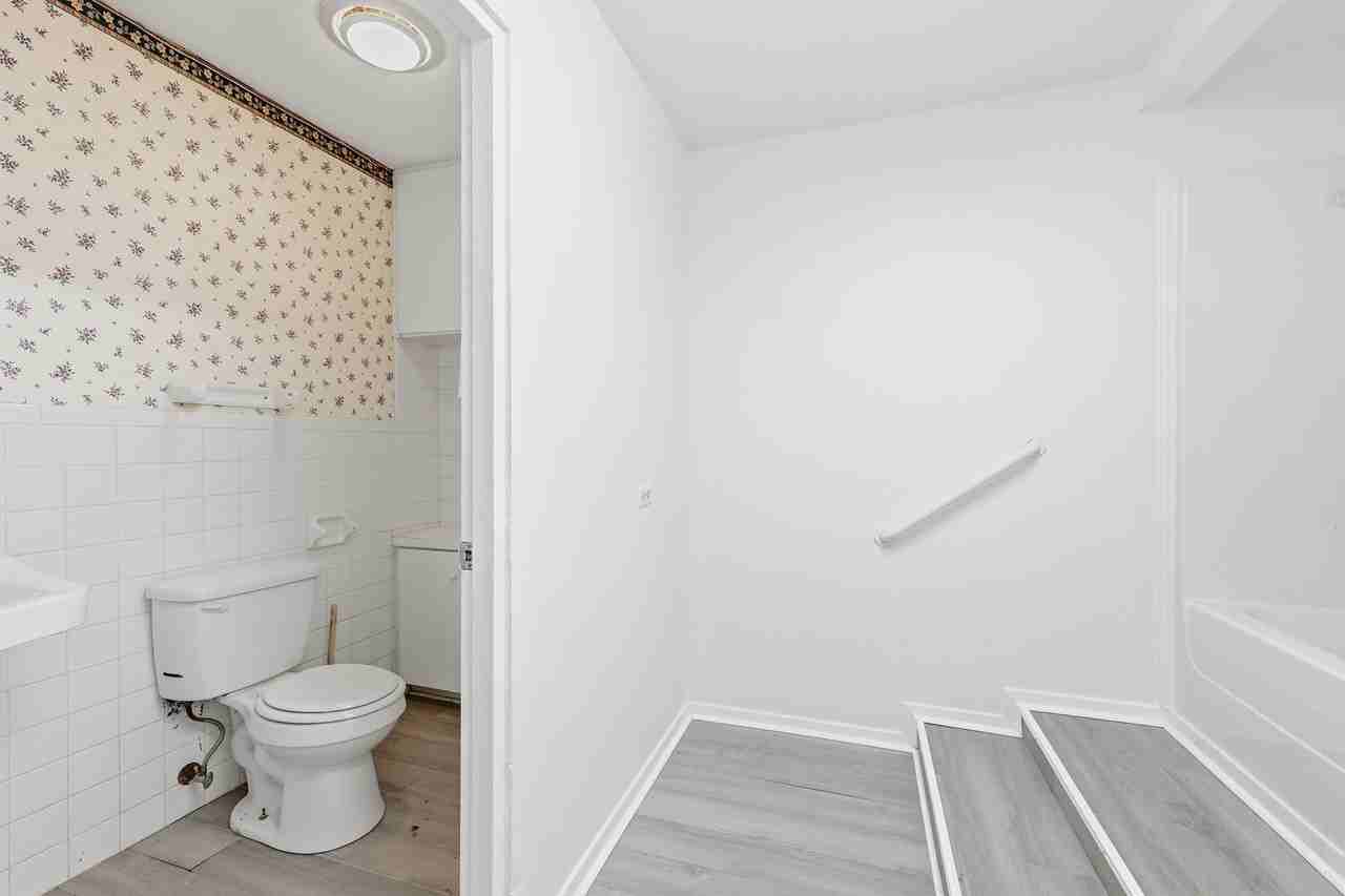 6688 W Main St #1 - Photo 5 of 8