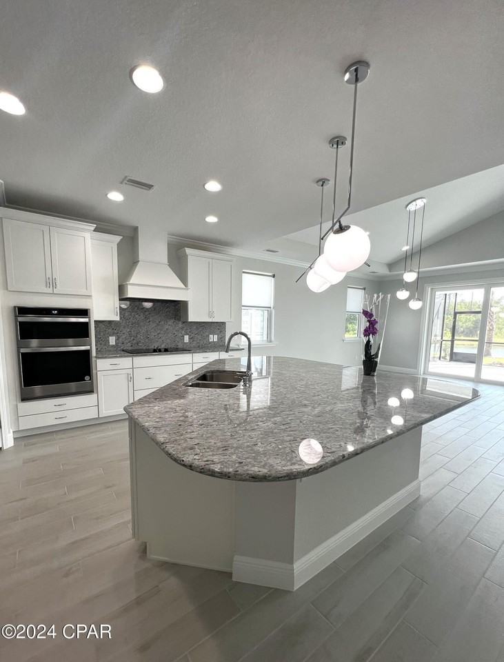 8765 Coral Reef Way - Photo 6 of 47