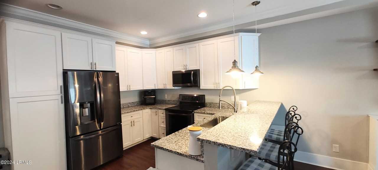 6 Island Breeze Ln - Photo 3 of 35