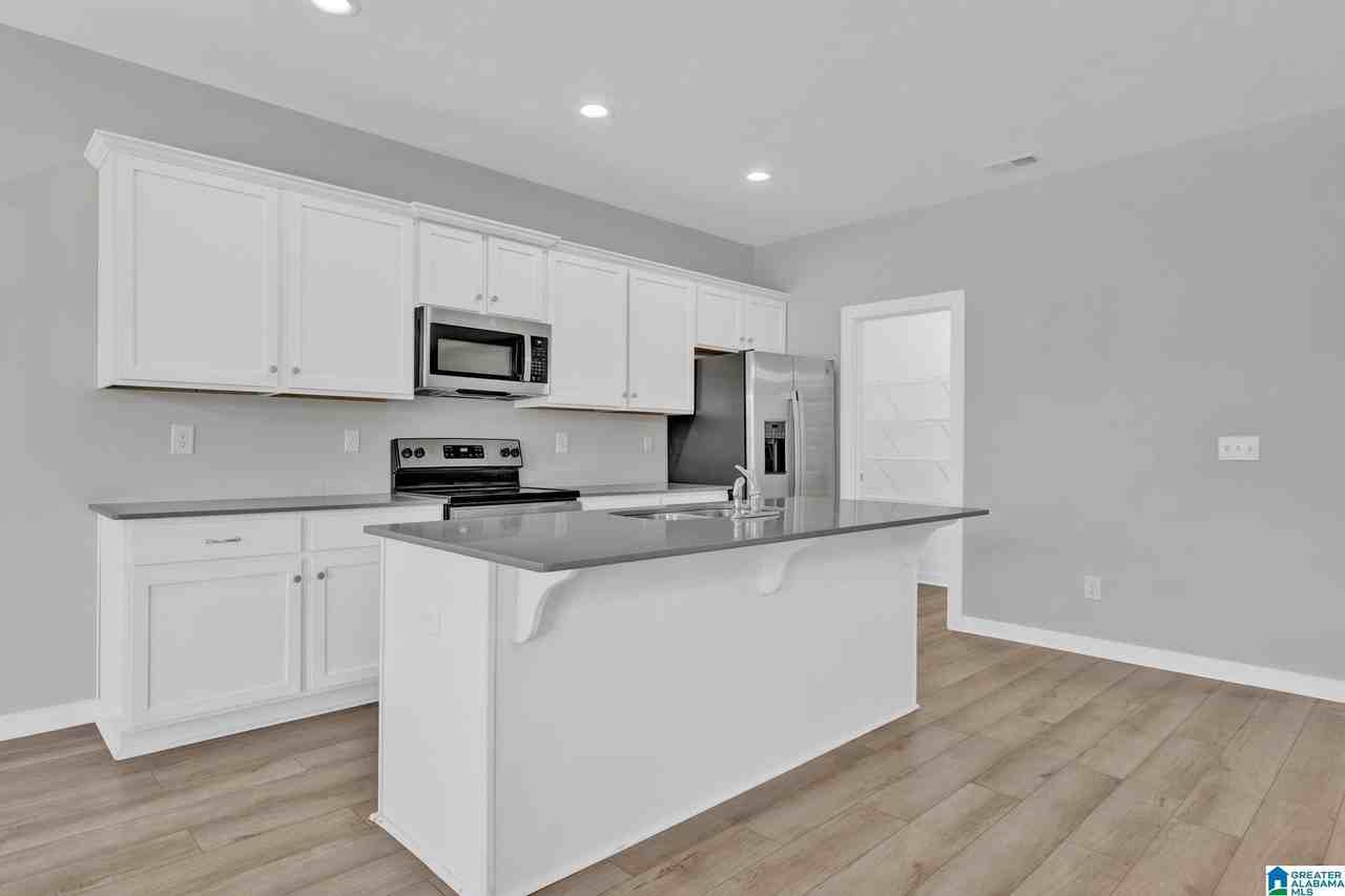 85 Kings Way - Photo 7 of 16
