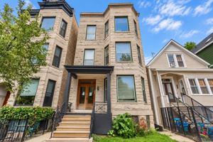 featured image of 1032 W Roscoe St #3