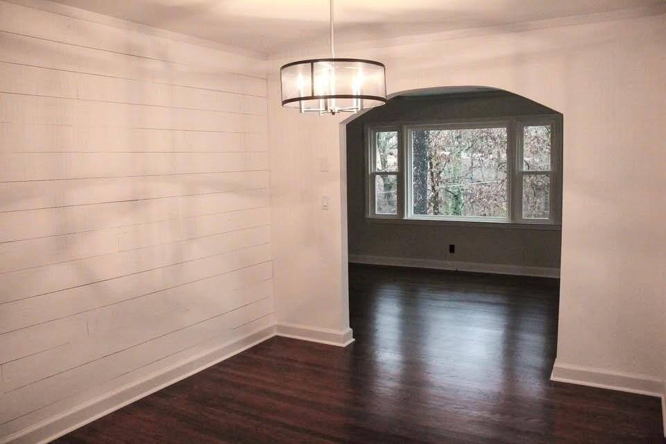 805 Intermont Rd - Photo 4 of 20