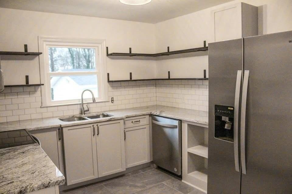 805 Intermont Rd - Photo 6 of 20