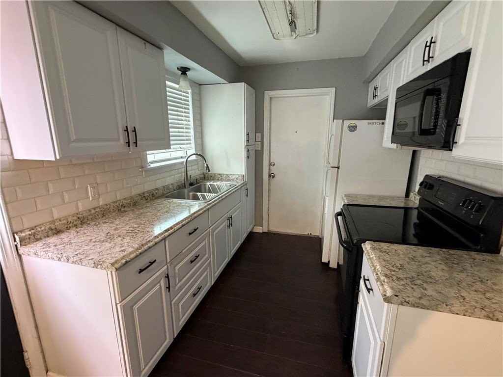 6193 Angus Dr - Photo 4 of 13