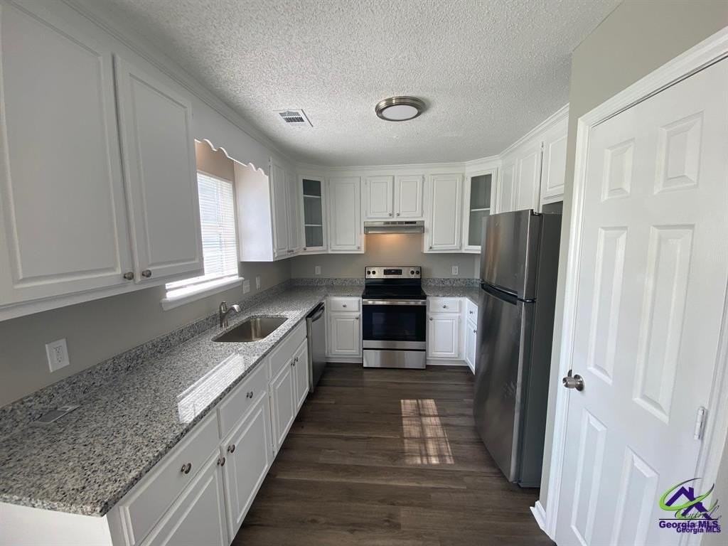 300 Peach Blossom Rd - Photo 3 of 9