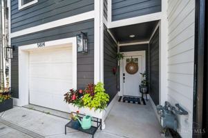featured image of 5814 Montgomery Rd