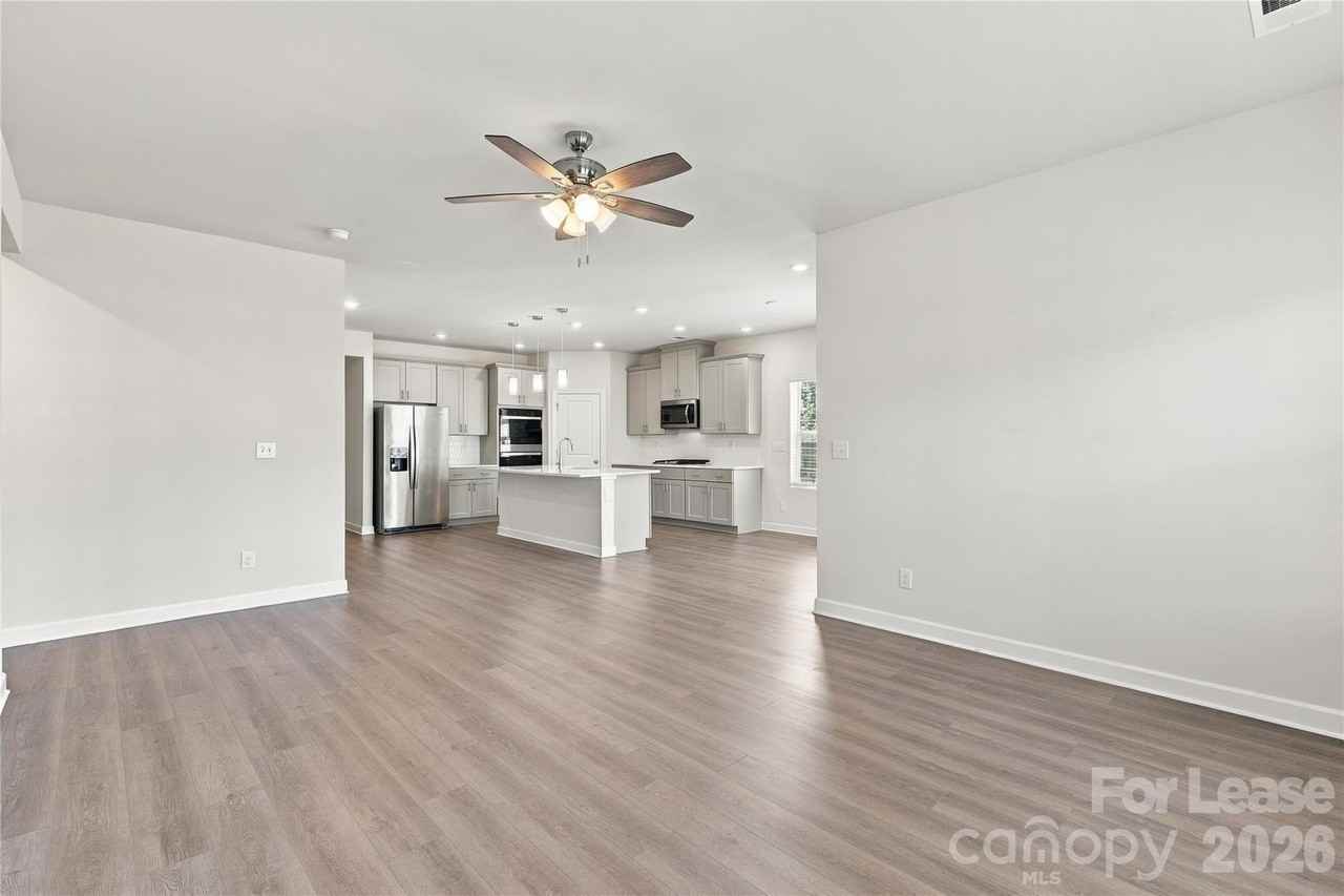 1003 Alicante Ave - Photo 2 of 20