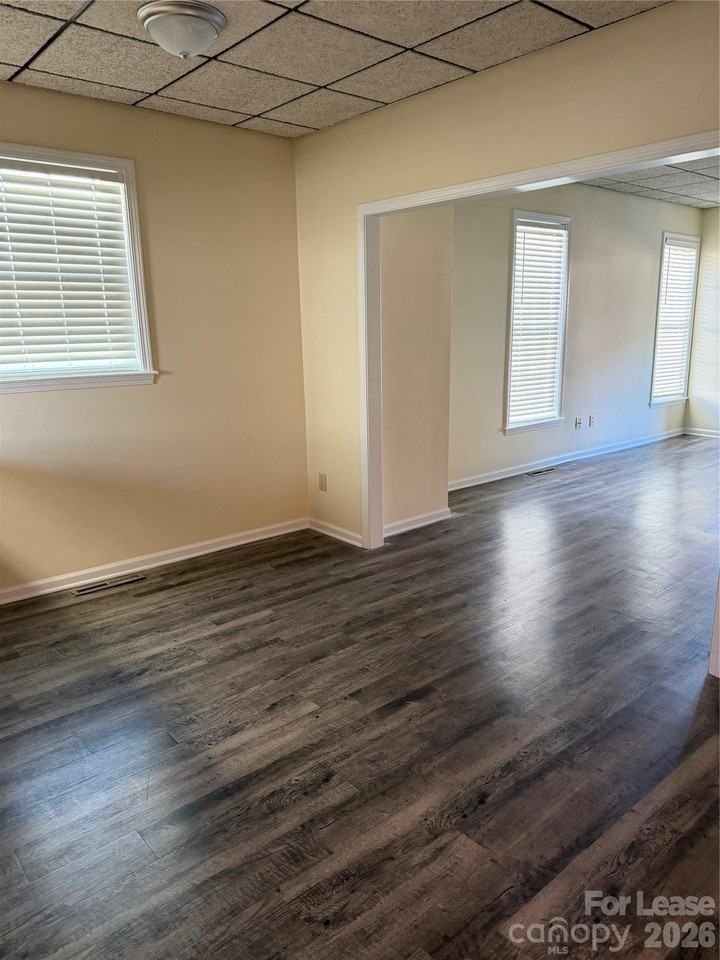 113 W G St - Photo 4 of 20