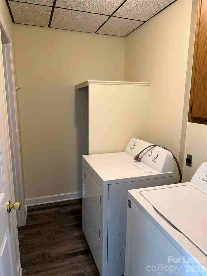 113 W G St - Photo 7 of 20