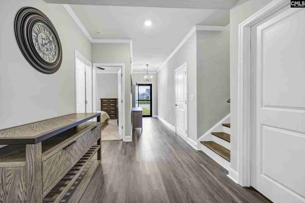 102 Backspin Dr - Photo 3 of 50