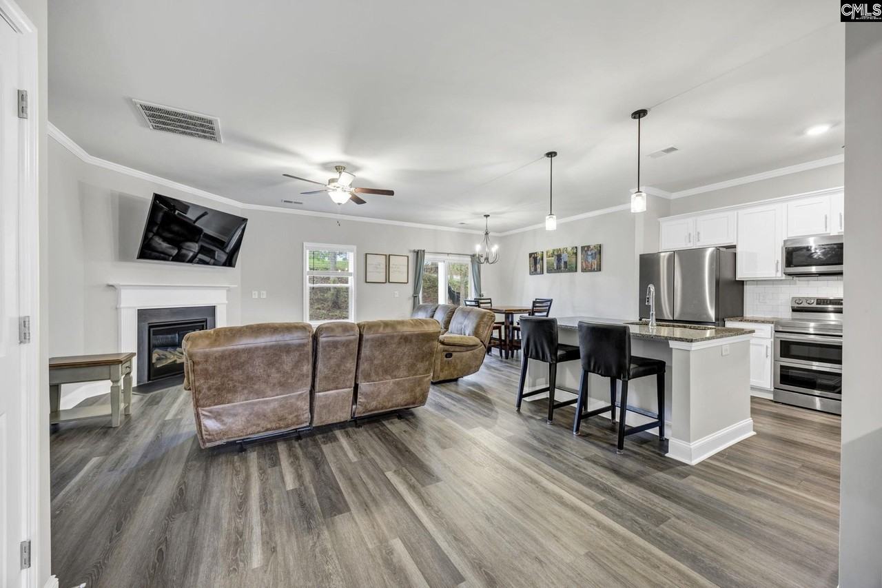 102 Backspin Dr - Photo 4 of 50