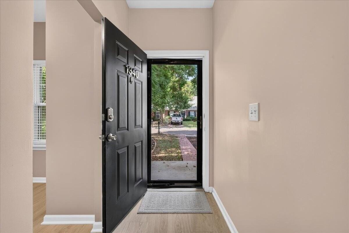 1340 Old Tabby Ln - Photo 6 of 49