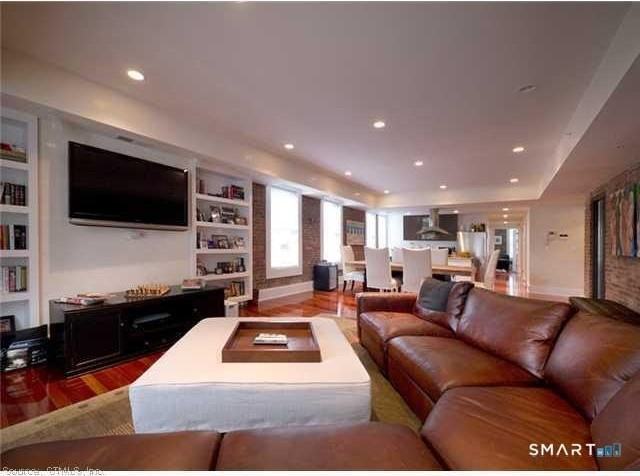 116 Crown St #3A - Photo 5 of 18