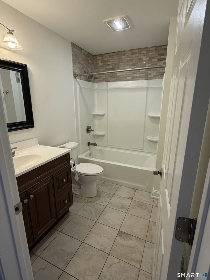 178 Spring Lake Rd - Photo 5 of 13