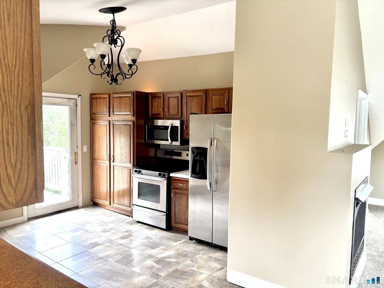 6 Lincoln Ave - Photo 2 of 5