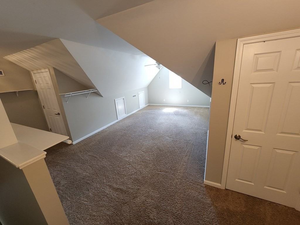 102 Cottage Ct - Photo 3 of 15