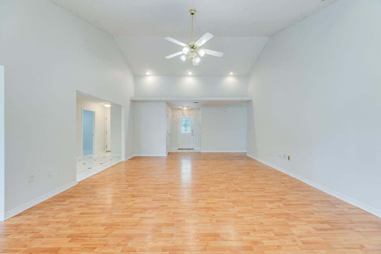 2803 Mac Gregor Ln - Photo 6 of 42