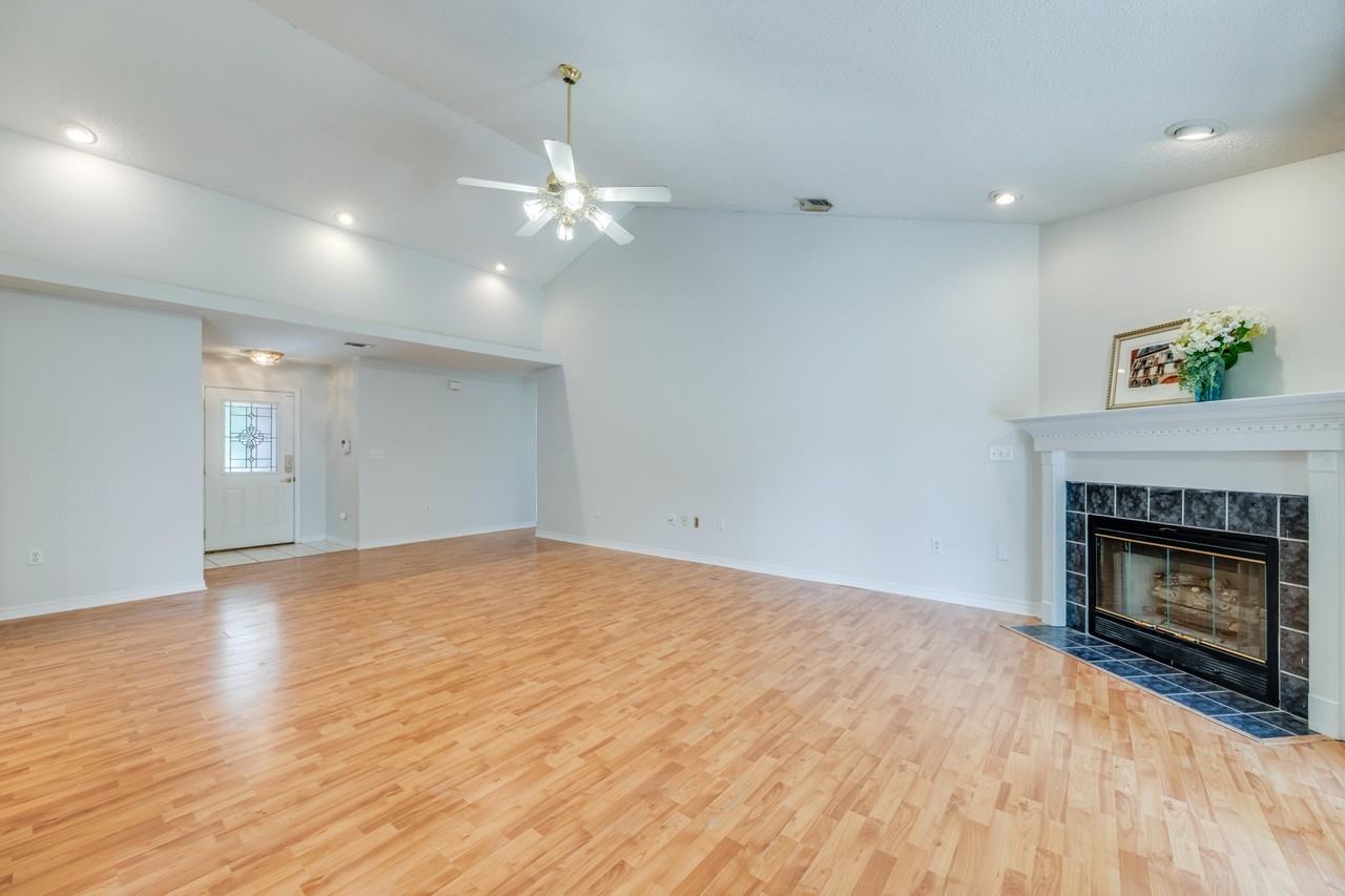 2803 Mac Gregor Ln - Photo 7 of 42