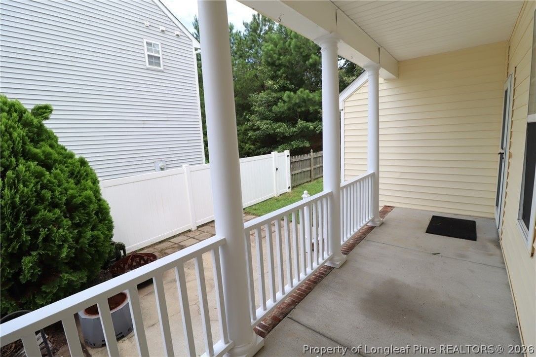 2480 Sapphire Valley Dr - Photo 2 of 41