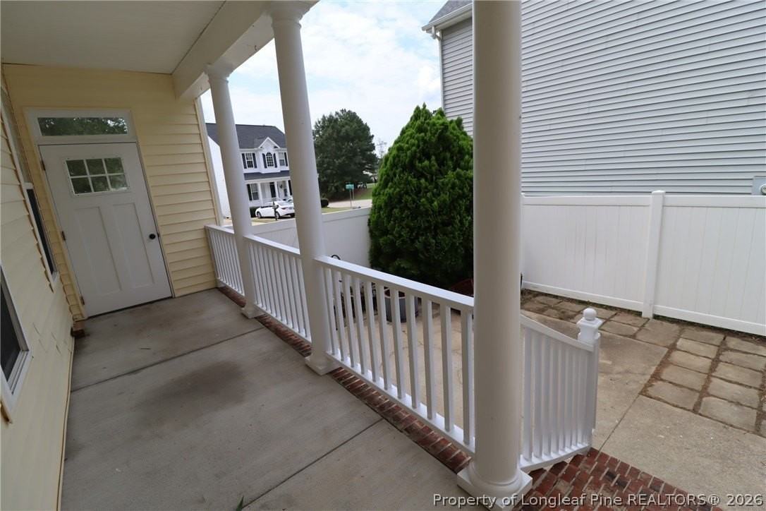 2480 Sapphire Valley Dr - Photo 3 of 41