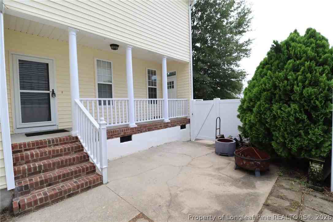 2480 Sapphire Valley Dr - Photo 4 of 41