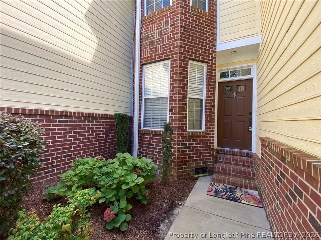 63 Hawk Ridge Dr - Photo 2 of 23