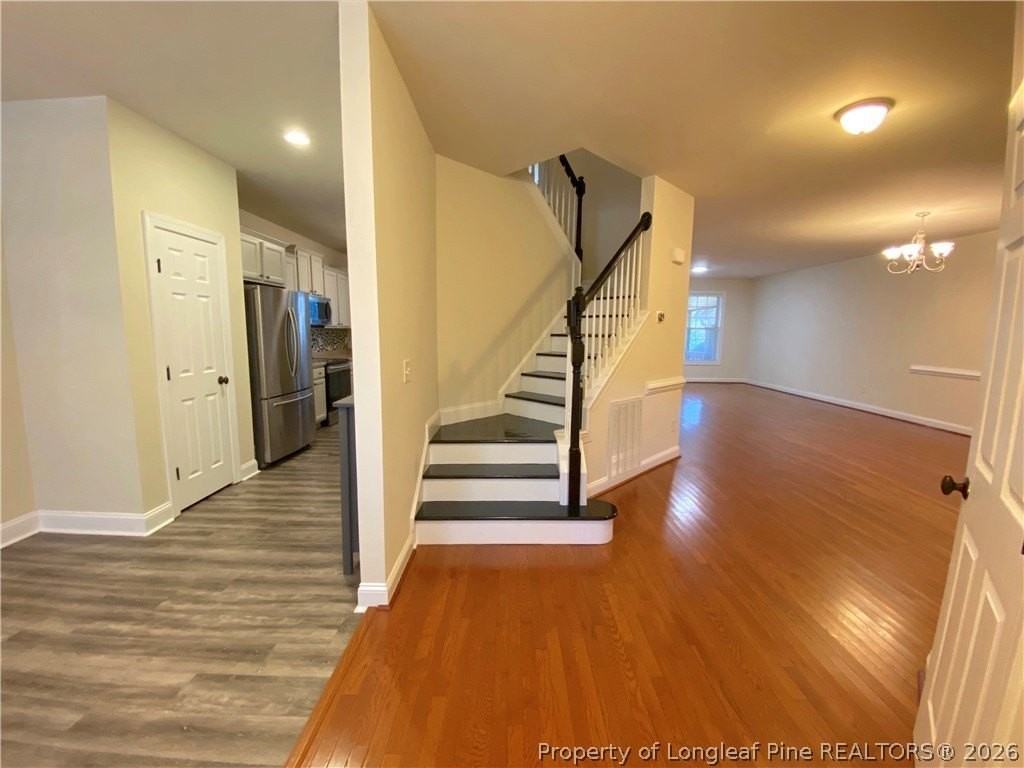 63 Hawk Ridge Dr - Photo 4 of 23