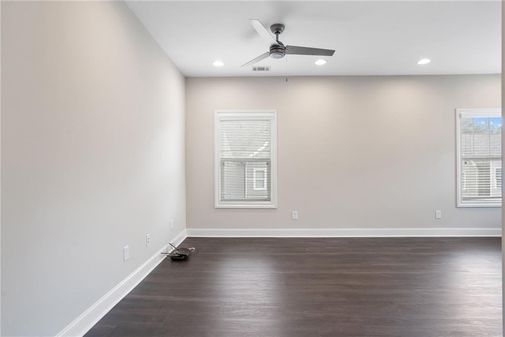 1825 Sanford Dr Nw #B - Photo 6 of 22