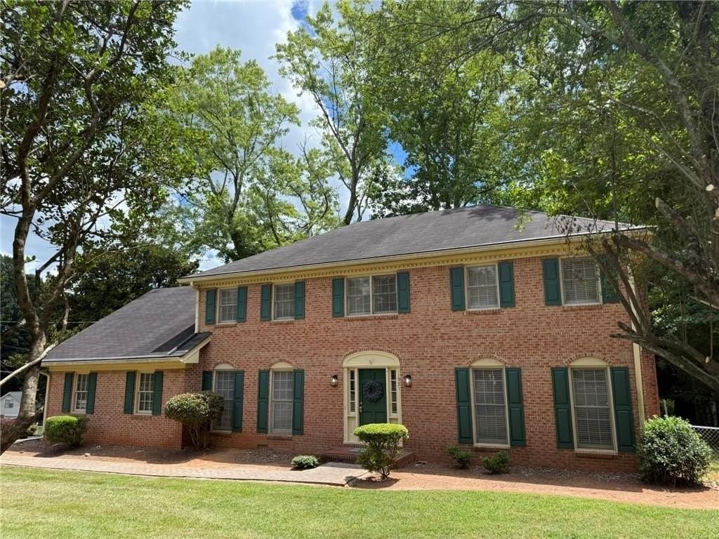 1931 Peeler Rd - Photo 2 of 45