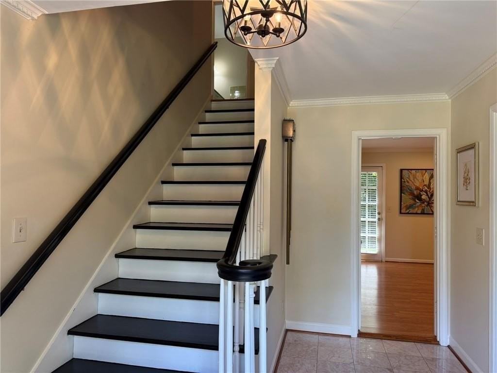 1931 Peeler Rd - Photo 4 of 45