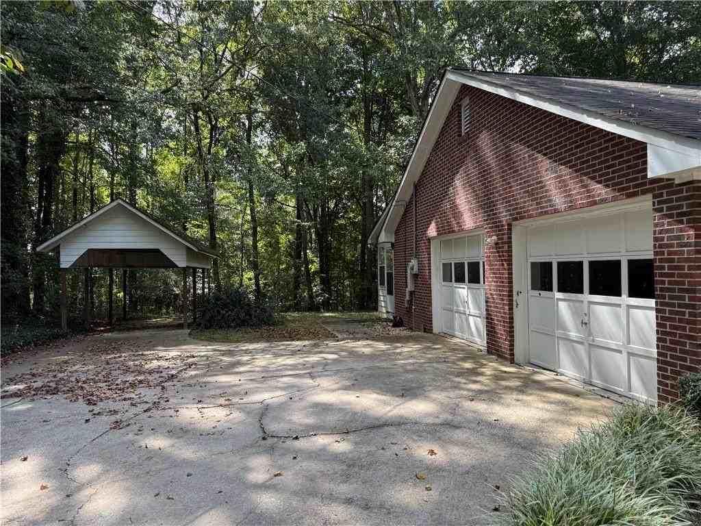 2945 Alan Dr Sw - Photo 4 of 37