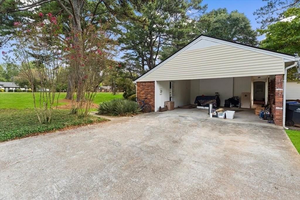 595 Hembree Rd - Photo 4 of 29