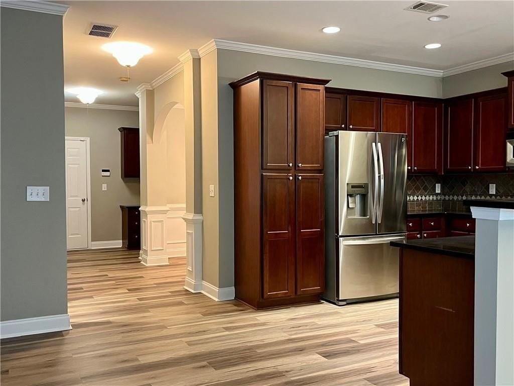 300 Snowgoose Ct - Photo 2 of 16