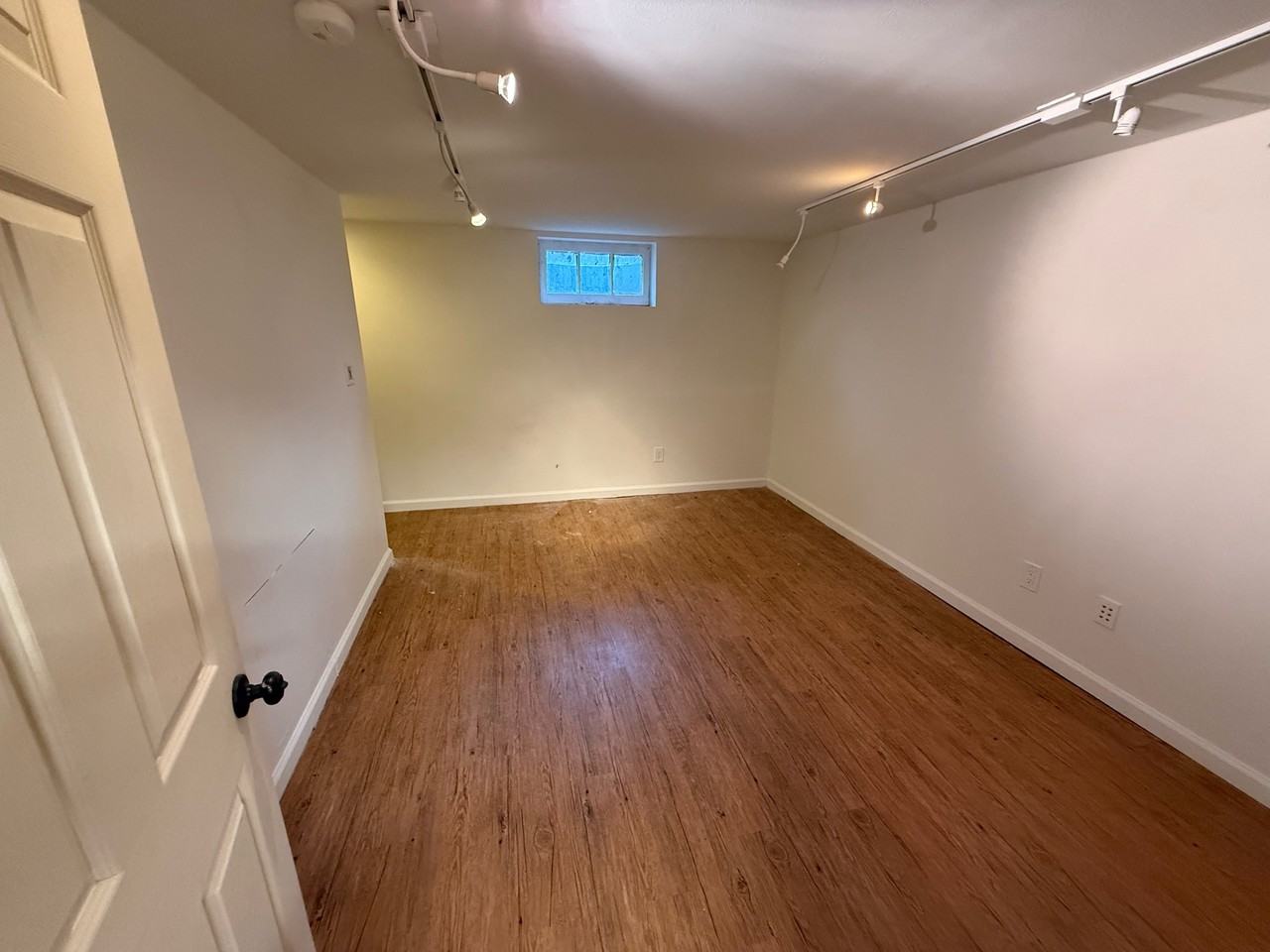 61 Elmhurst Cir #61 - Photo 6 of 9