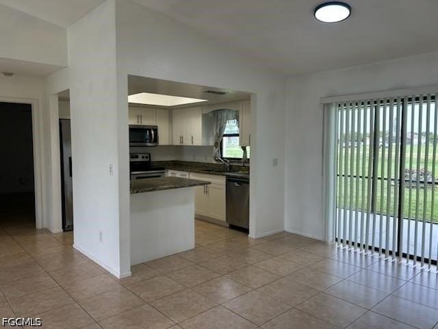 1030 Se 5th Ave - Photo 6 of 18