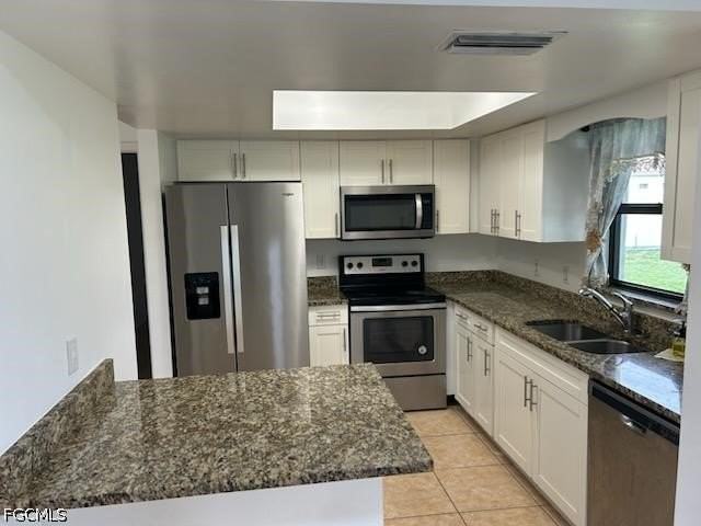 1030 Se 5th Ave - Photo 7 of 18