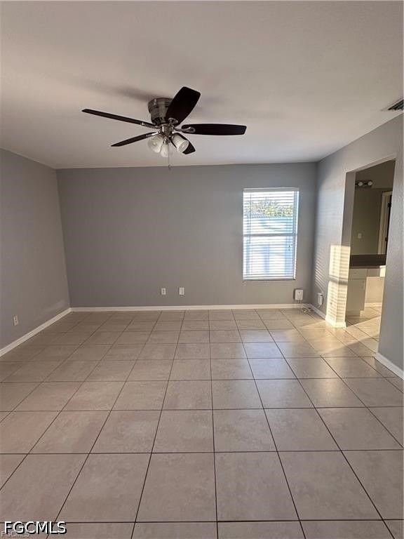 2926 Se Santa Barbara Pl - Photo 3 of 8