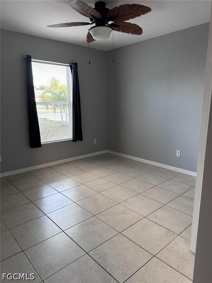 2926 Se Santa Barbara Pl - Photo 4 of 8