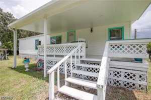 featured image of 735 N Granja St