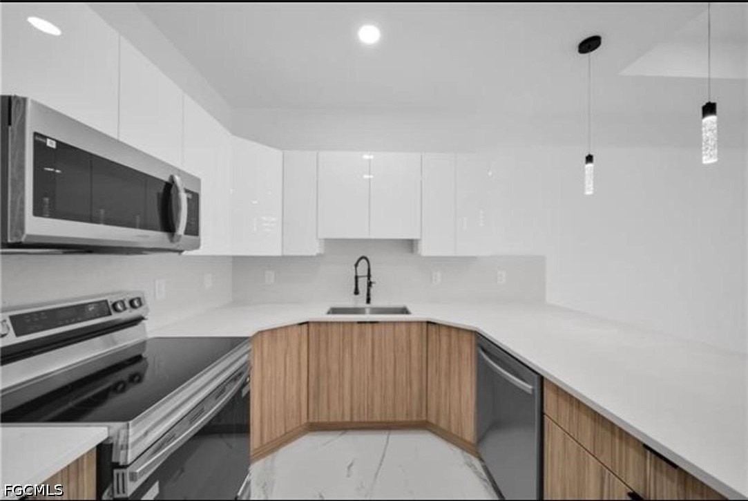 306 Bell Blvd S - Photo 6 of 17
