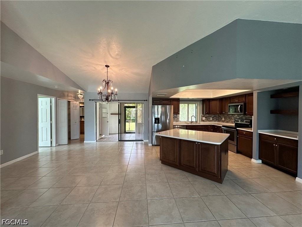 3606 Se 1st Ave - Photo 3 of 29