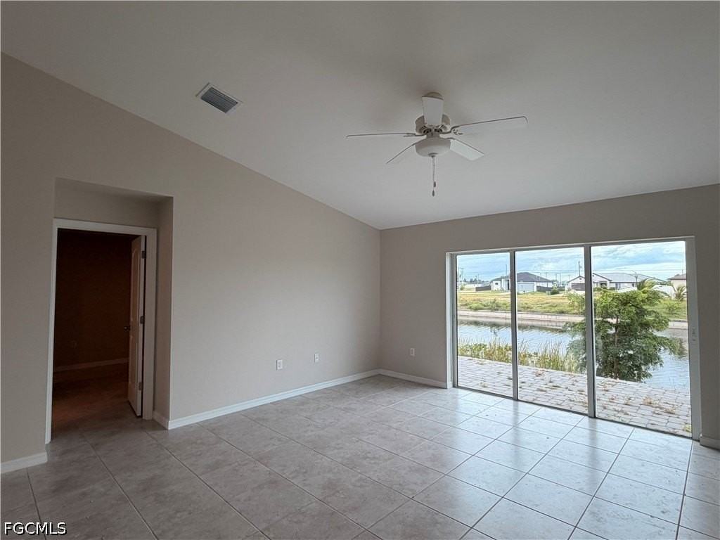 808 Nw 9th St - Photo 7 of 16