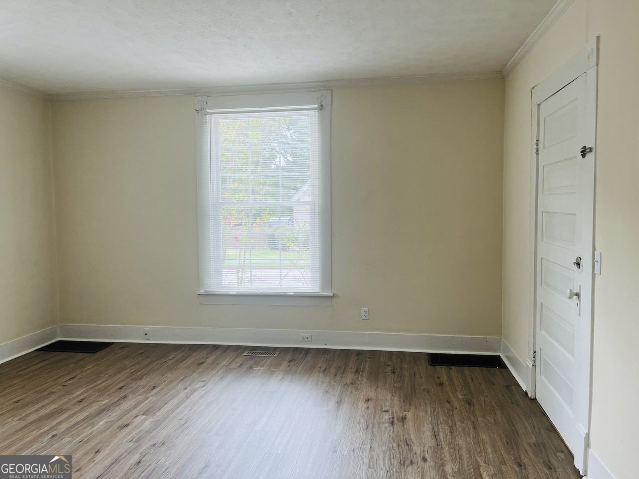 201 Alford St #B - Photo 7 of 22