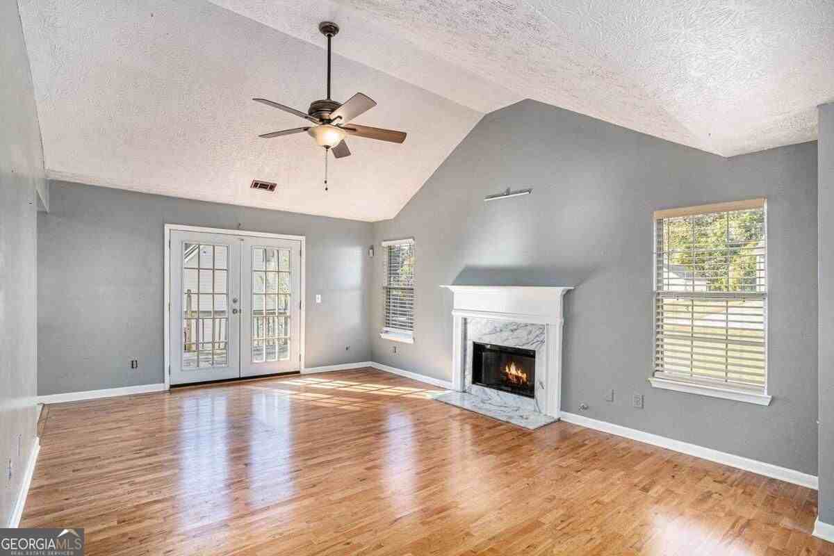 2733 Cedar Tree Ln - Photo 7 of 18