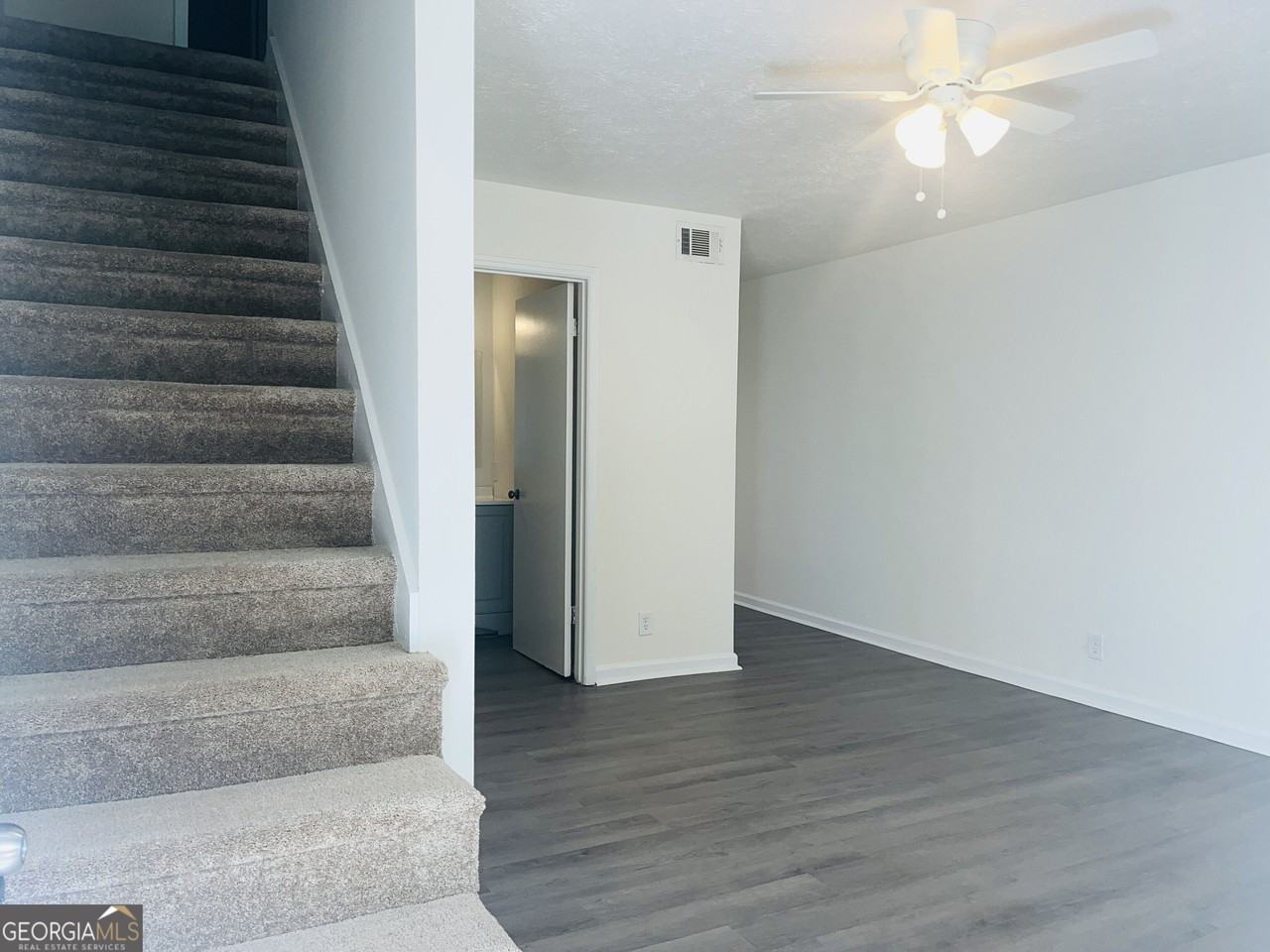 116 Lafayette Ct #118 - Photo 3 of 27