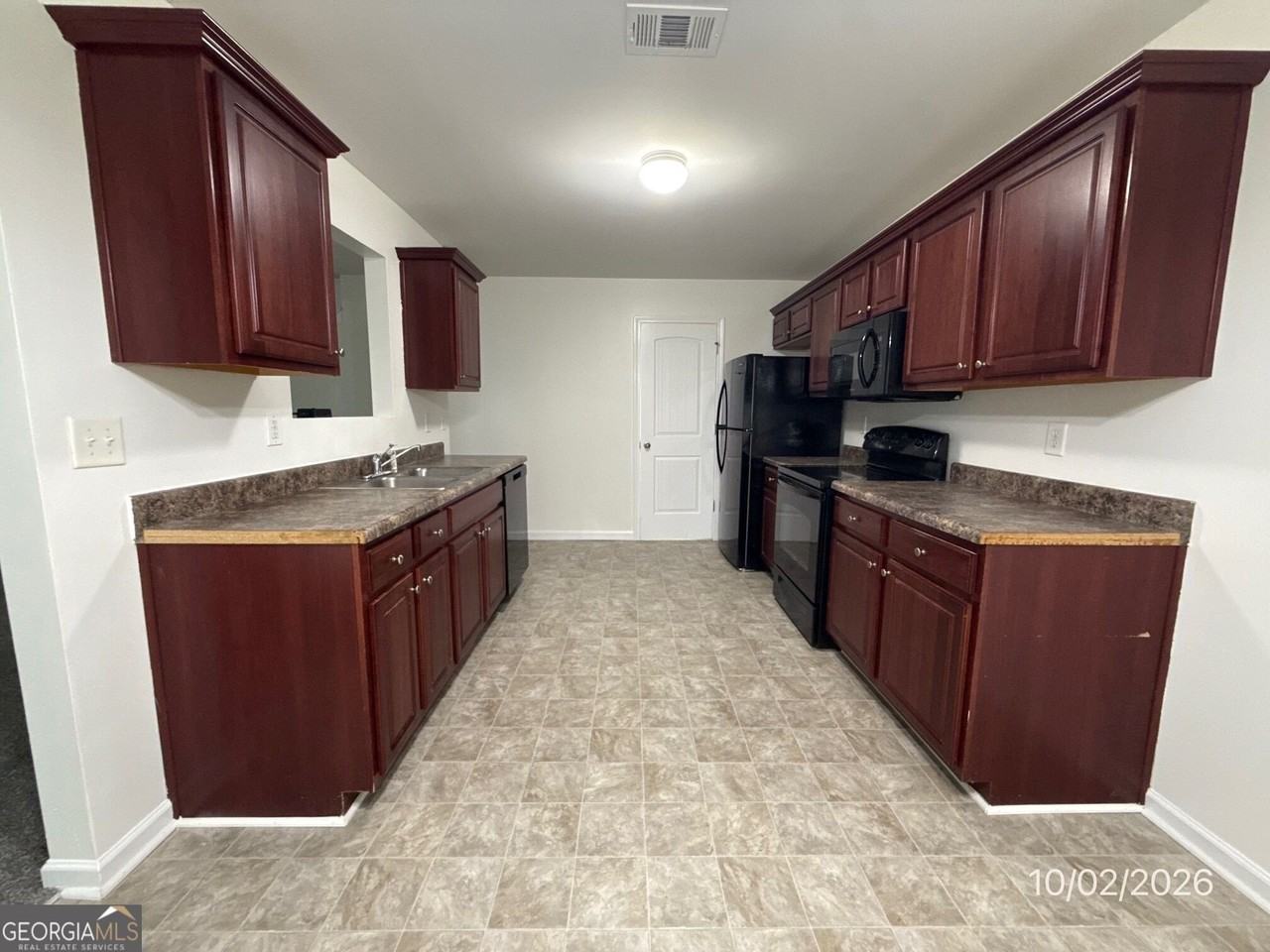 1096 Mcconaughy Ct - Photo 5 of 15