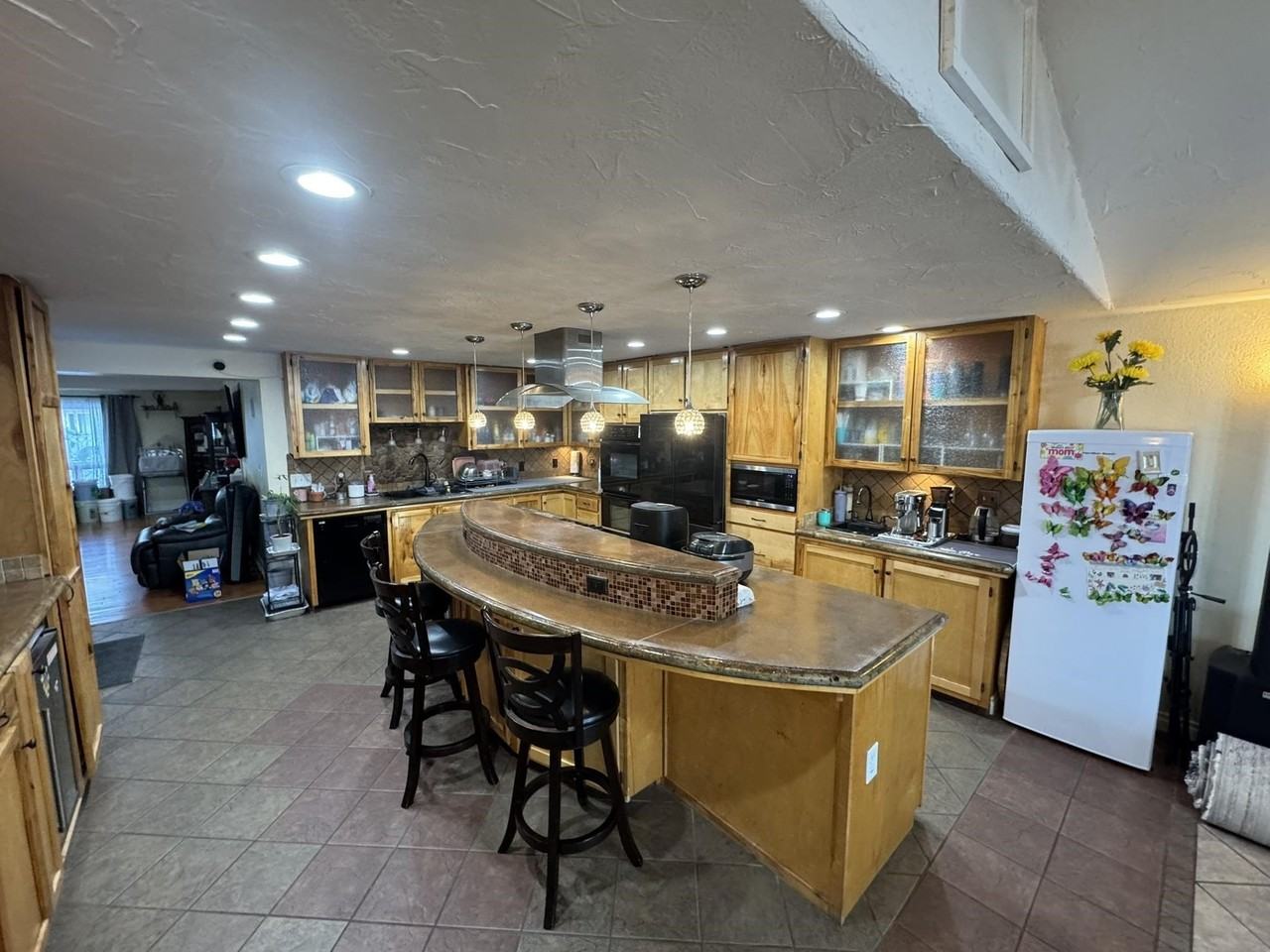 304 Slater Dr - Photo 4 of 16