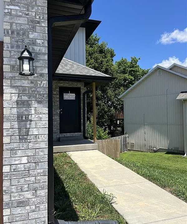 807 E Watermill Cir #1