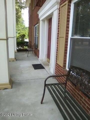 246 Chenoweth Ln - Photo 3 of 14