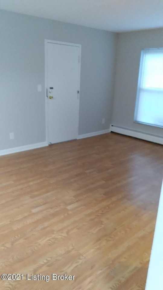 246 Chenoweth Ln - Photo 6 of 14